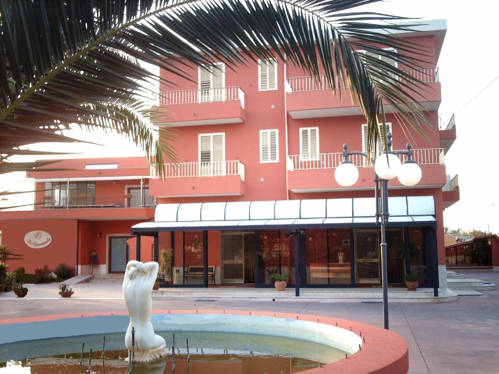 Hotel Ristorante Cordial Comiso Exterior foto